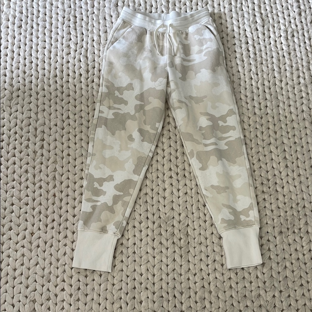 Kids Camo Joggers in Cream and Tan